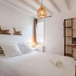 Petite Maison Place Du Marche * Deauville