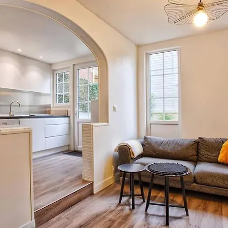 Petite Maison Place Du Marché