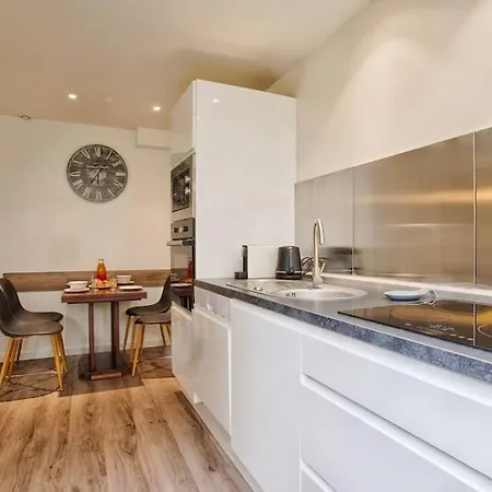 Petite Maison Place Du Marche Holiday home Deauville