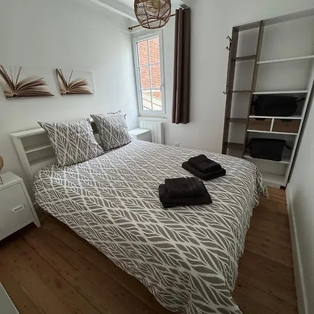 Petite Maison Place Du Marche