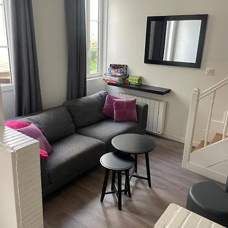 Petite Maison Place Du Marche