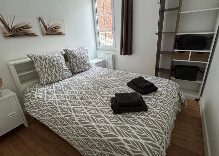 Petite Maison Place Du Marche