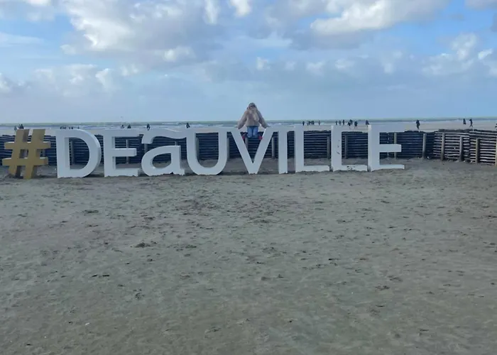 Dom wakacyjny Petite Maison Place Du Marche *